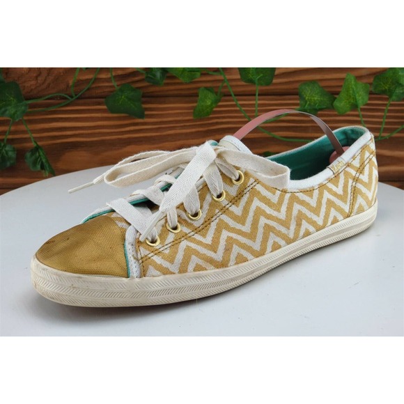 Keds Size 7 M Gold‎ Sneaker Shoes Fabric Women - Picture 1 of 9